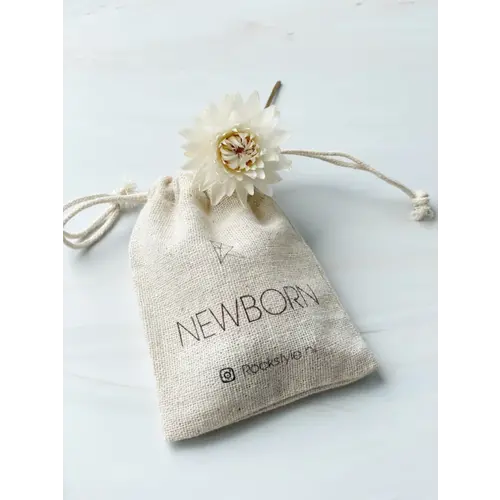 Rockstyle Newborn (Geboorte) Giftbag (rozenkwarts, maansteen, aventurijn) Rockstyle Newborn (Geboorte) Giftbag (rozenkwarts, maansteen, aventurijn)