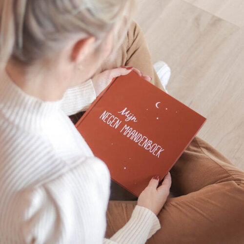 Fien & Feau Invulboek - NegenMaandenboek - Roestbruin - A5