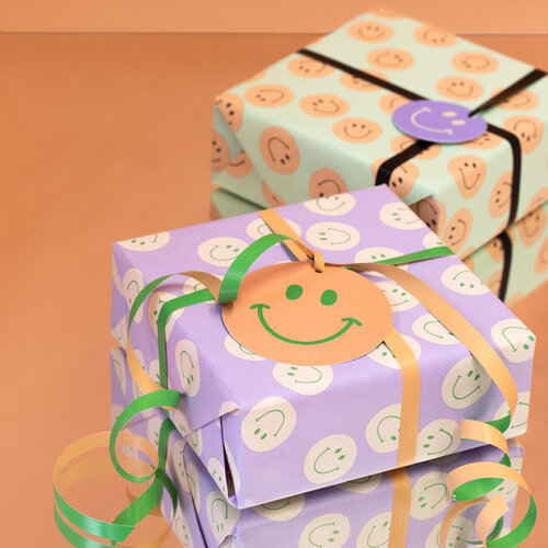 House of products Inpakpapier Smiley's Lila - Smile Lilac -Gebroken Wit- Salmon House of products Inpakpapier Smiley's Lila - Smile Lilac -Gebroken Wit- Salmon