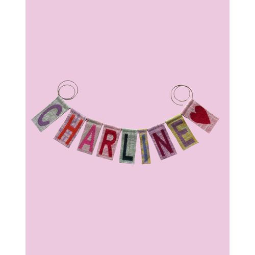 Linedyr Naamslinger met Gebreide Letters Linedyr Naamslinger met Gebreide Letters