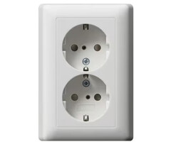 Gira Gira Wandcontactdoos met randaarde Kinderveilig 2V Zuiver wit (hagelwit) MAT 078327