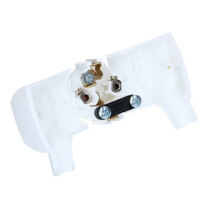 Martin Kaiser Stekker haaks wit met pen-aarde