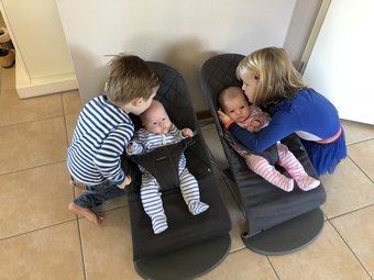 ‘Zou een nieuw kindje de pijn kunnen verzachten?' ‘Zou een nieuw kindje de pijn kunnen verzachten?'