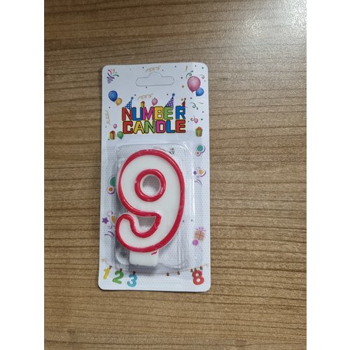 Eda Eda Verjaardag kaars, 9 Jaar. Eda Eda Verjaardag kaars, 9 Jaar.