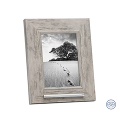 Houten fotolijst met asbuisje