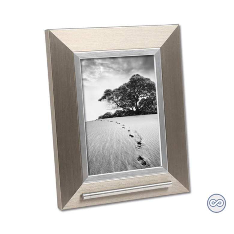 Glanzende fotolijst met asbuisje