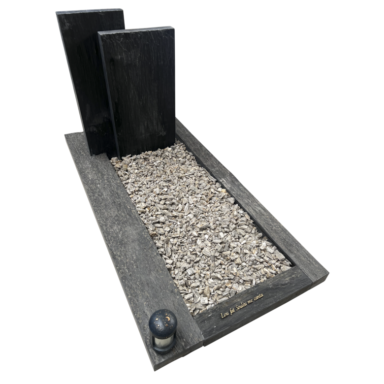 Franse leisteen grafsteen met omranding en dubbele letterplaat