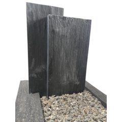 Franse leisteen grafsteen met omranding en dubbele letterplaat