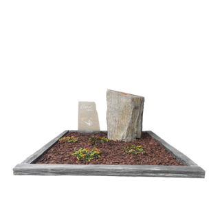 GR03 - Dubbele grafsteen van Frans Leisteen