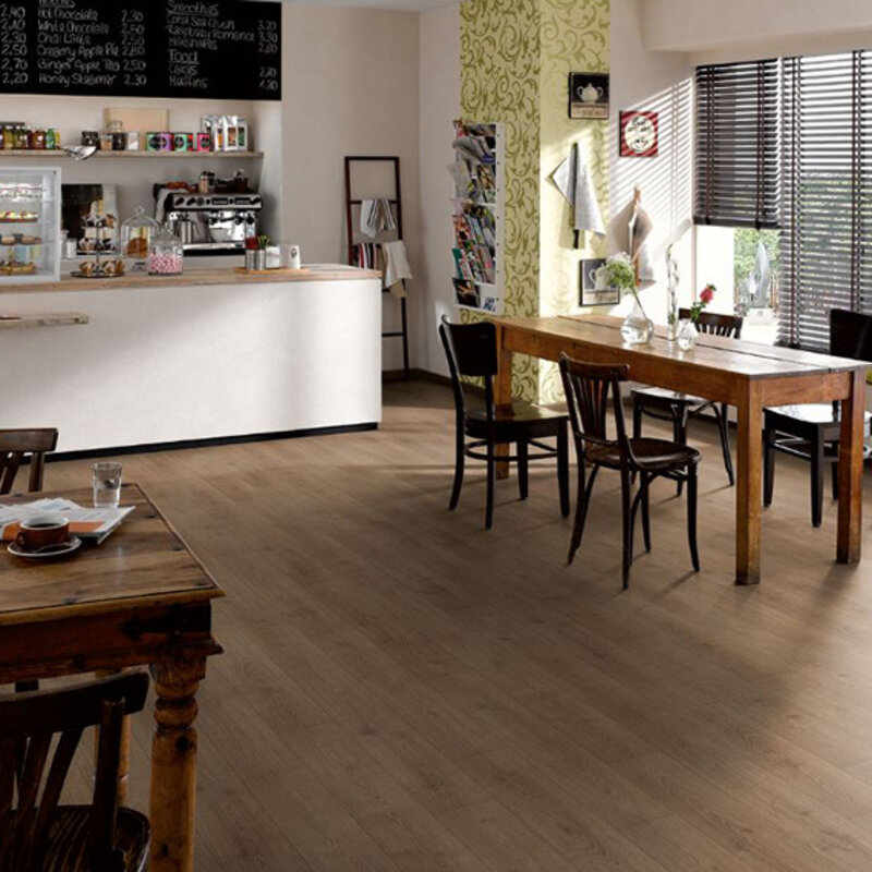 Egger Tiger Traditional Oak Brown 2352