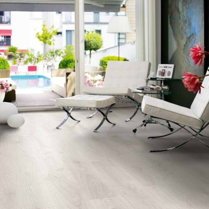 Visby Studio Eik L0331-03867