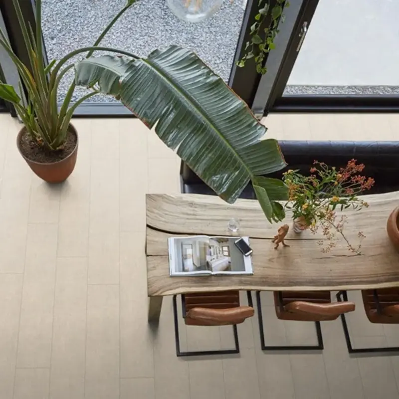 Kingsbridge Beton Creme 9103
