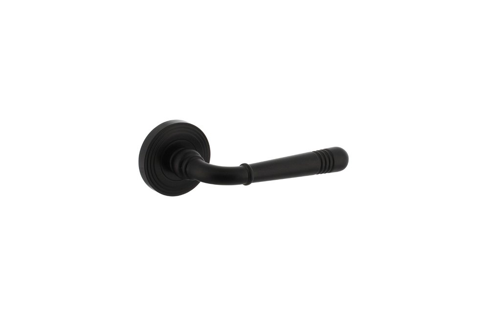 Intersteel - Deurkruk Emily op rozet doorsnede 54x9 mm met nokken mat zwart