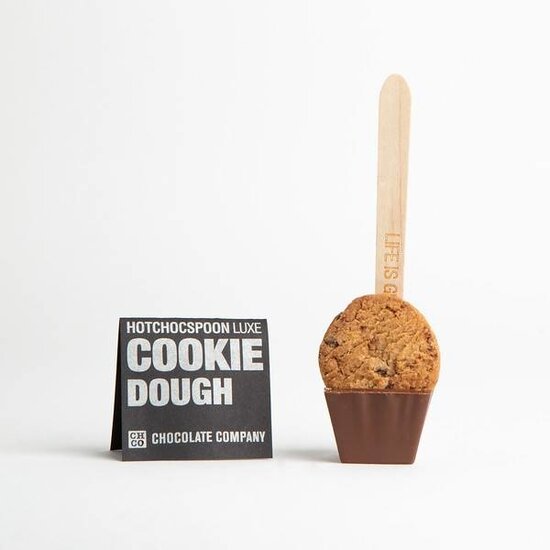 MILK COOKIE DOUGH HOTCHOCSPOON