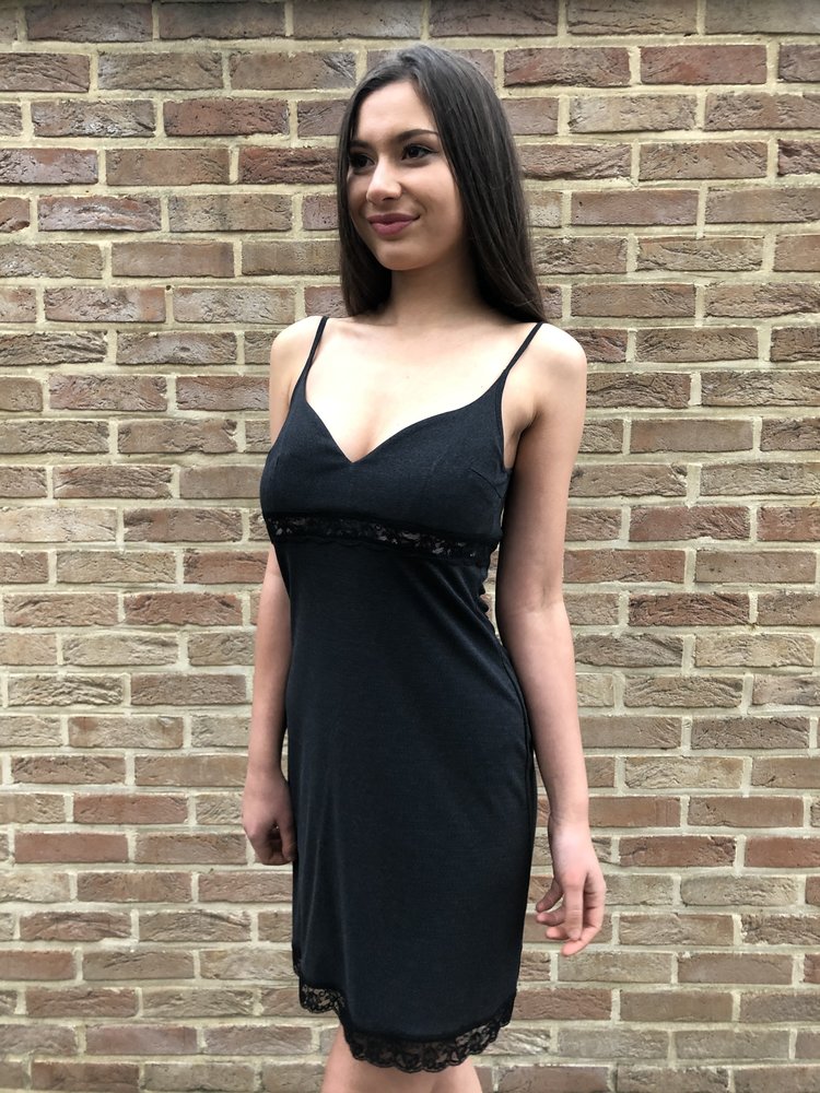 ILKE DRESS FLOWER GREY