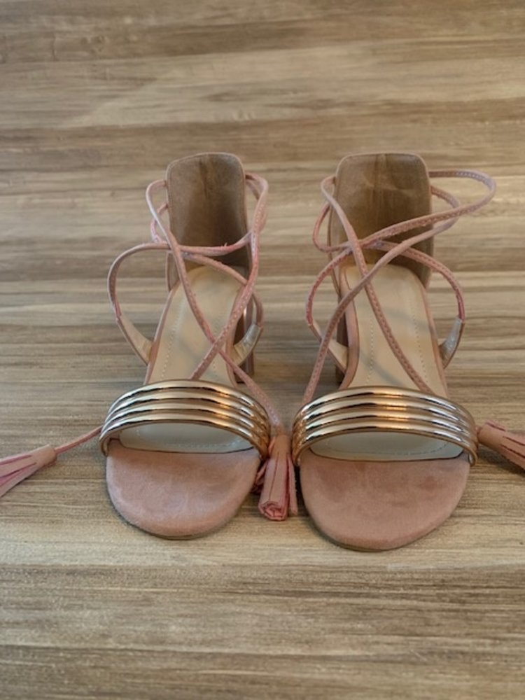 LENKA HEELED SANDALS ROZE