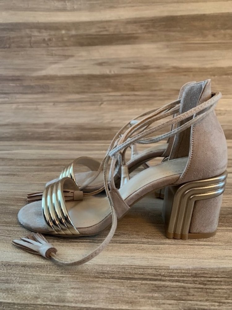 LENKA HEELED SANDALS BEİGE