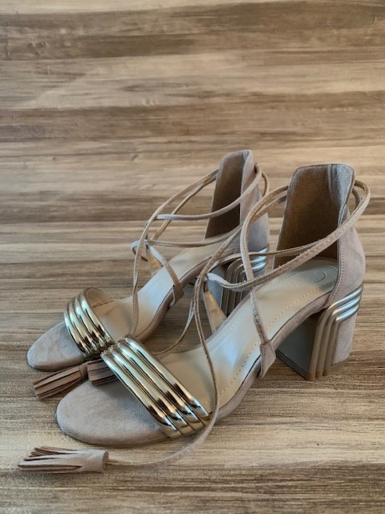 LENKA HEELED SANDALS BEİGE