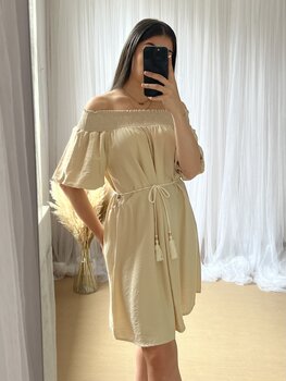 LOES OFF SHOULDER JURK BEIGE