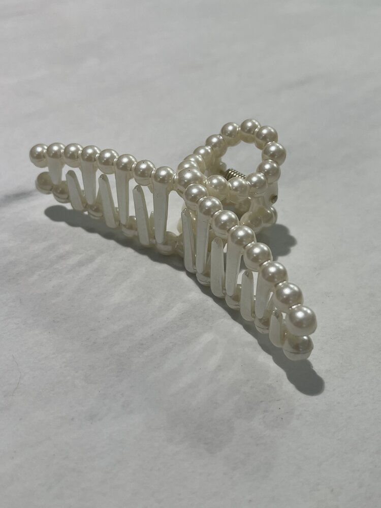 PEARL HAIRCLIP