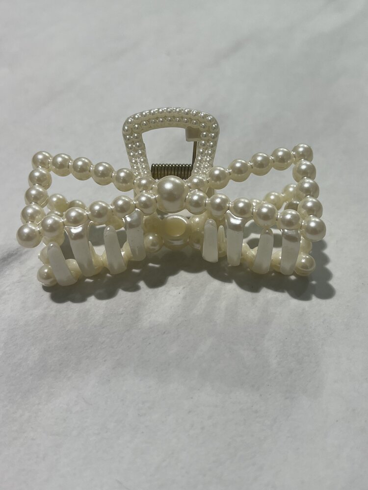 PEARL HAIRCLIP