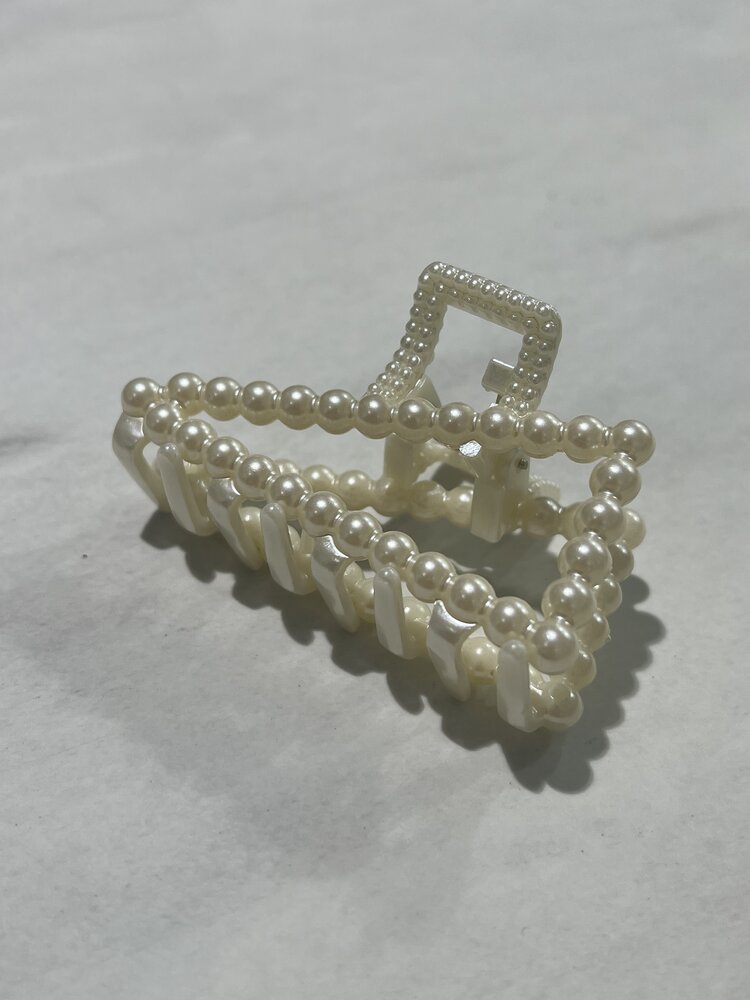 PEARL HAIRCLIP