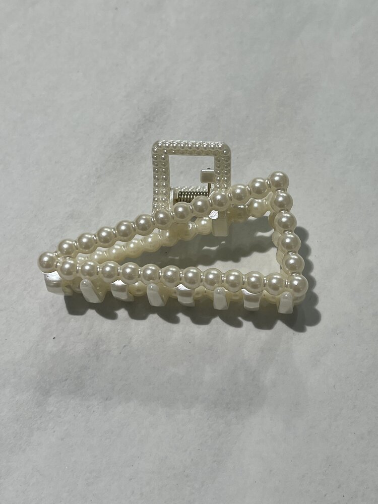 PEARL HAIRCLIP