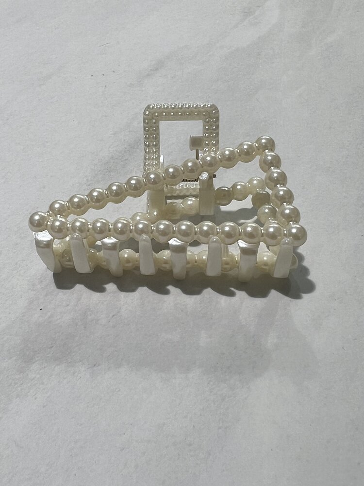 PEARL HAIRCLIP