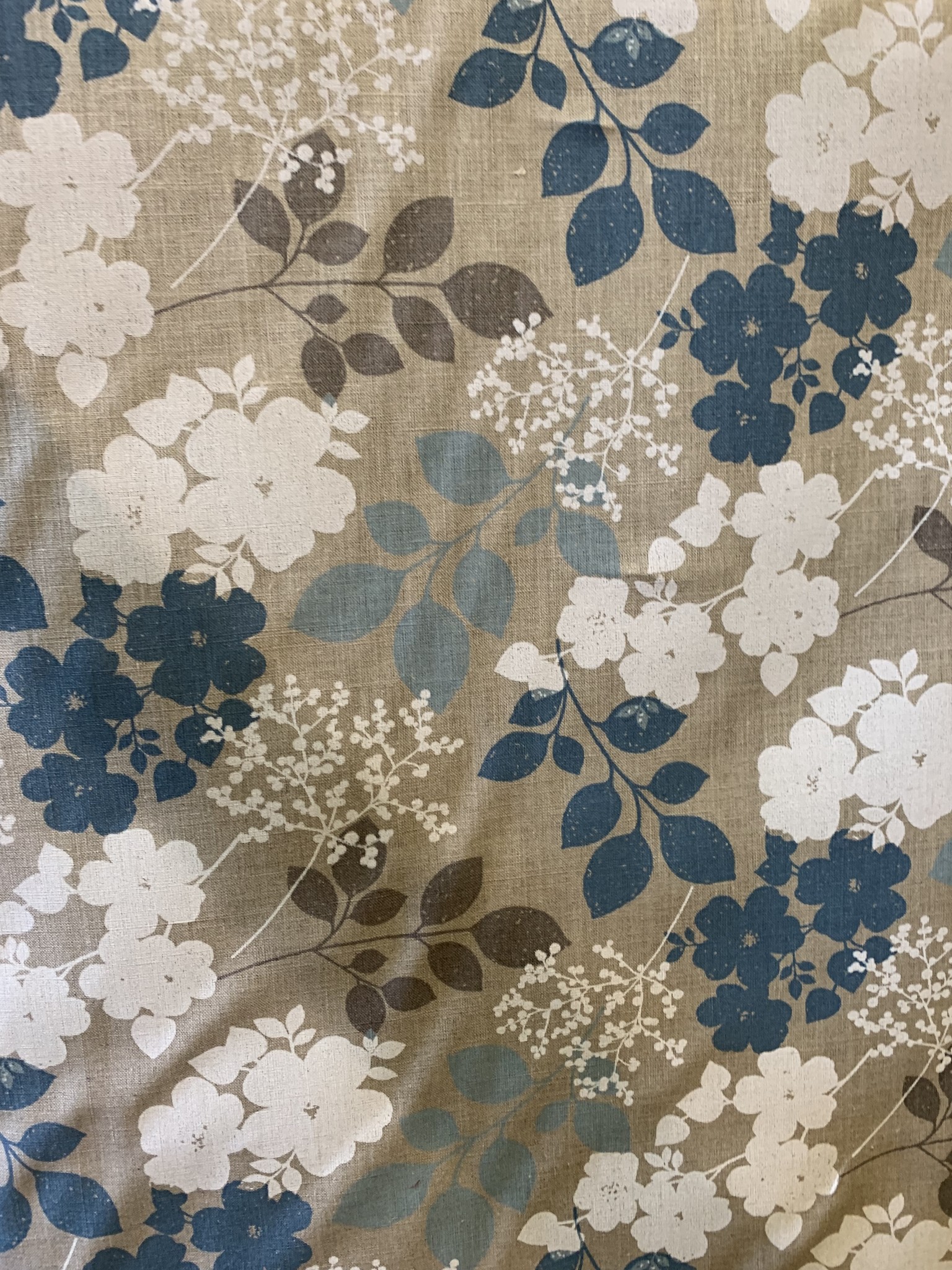 Tissu Fleuri Bleu En Lin Le Grenier Du Lin Le Grenier Du Lin