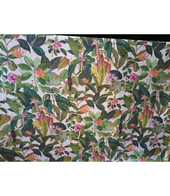 Tissu " girafe dans la jungle "