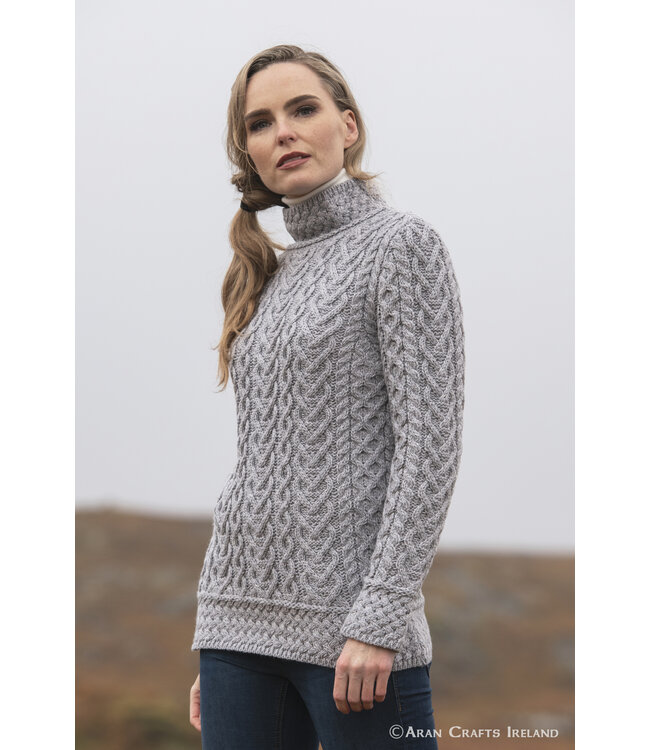 aran craft "THE HEARTS  / C4767" Ierse trui met opstaande kraag