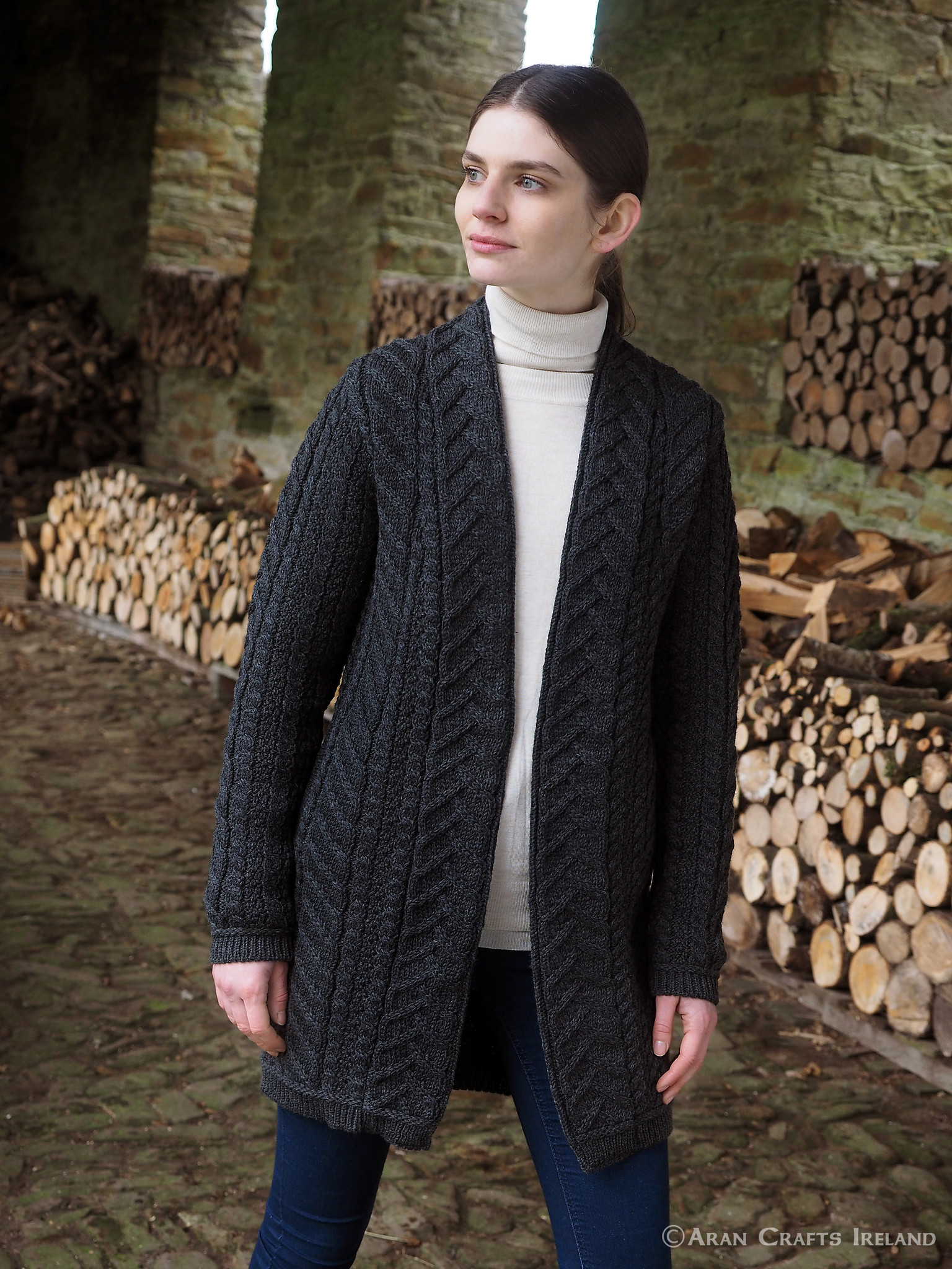 aran craft Cardigan bandon X4693