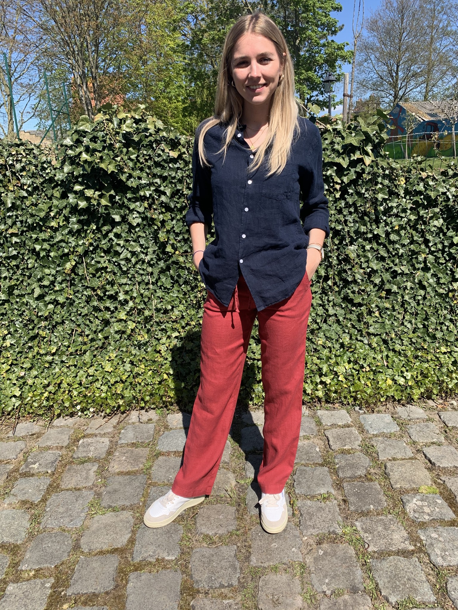 Women's trousers red
