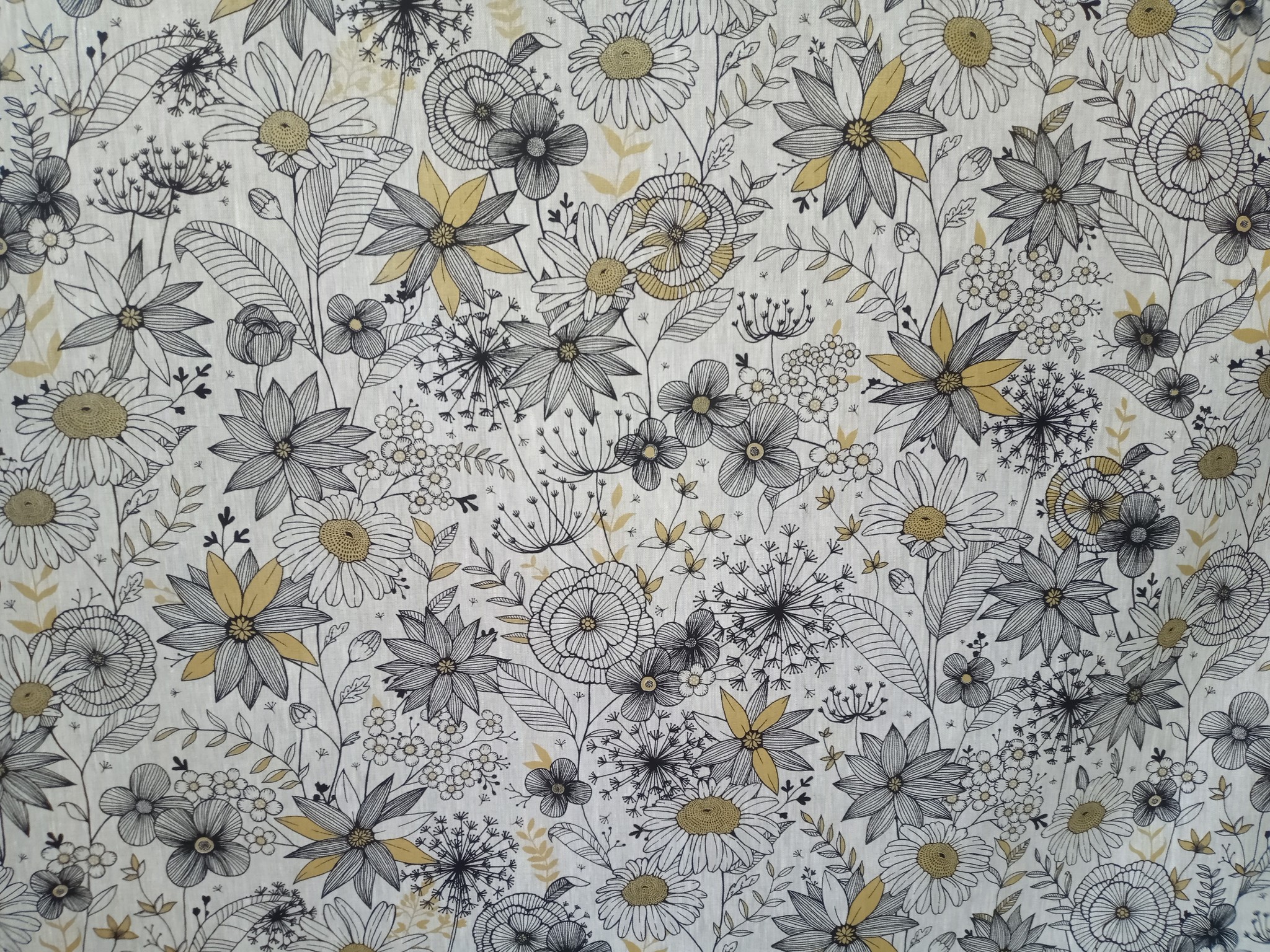 Linen fabric daisygold