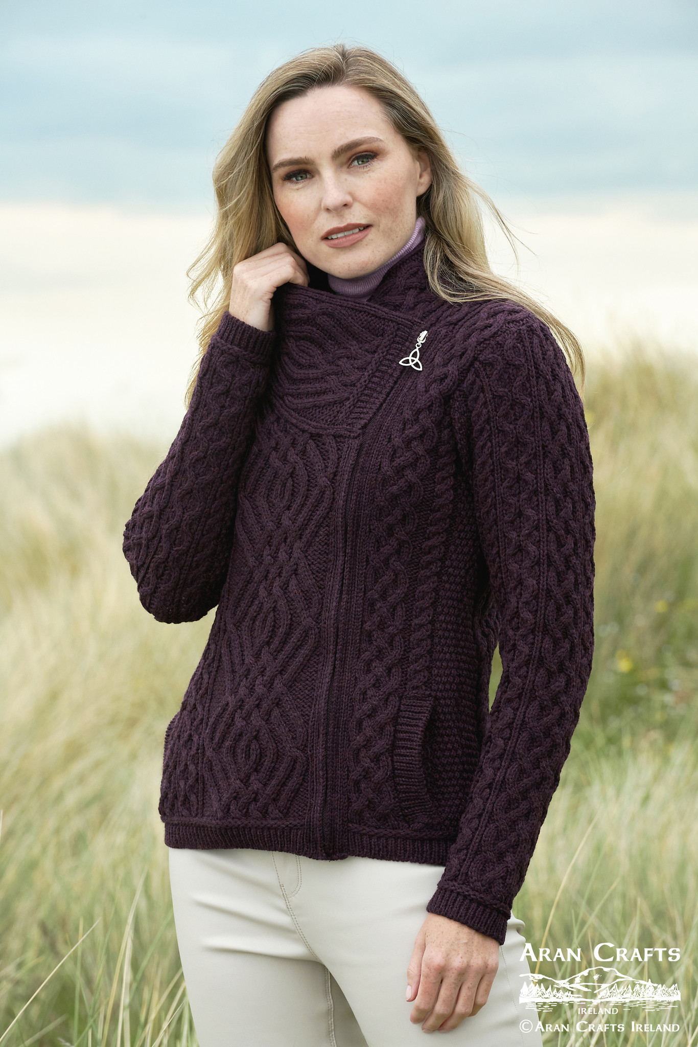 aran craft Cardigan  irlandais avec Zip sur le coté Z4630