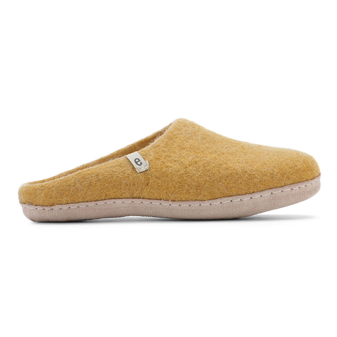 egos Boiled wool mustard slippers