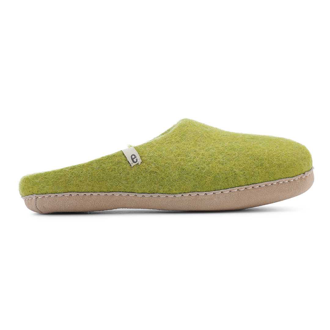 egos Chaussons en laine bouillie vert mousse