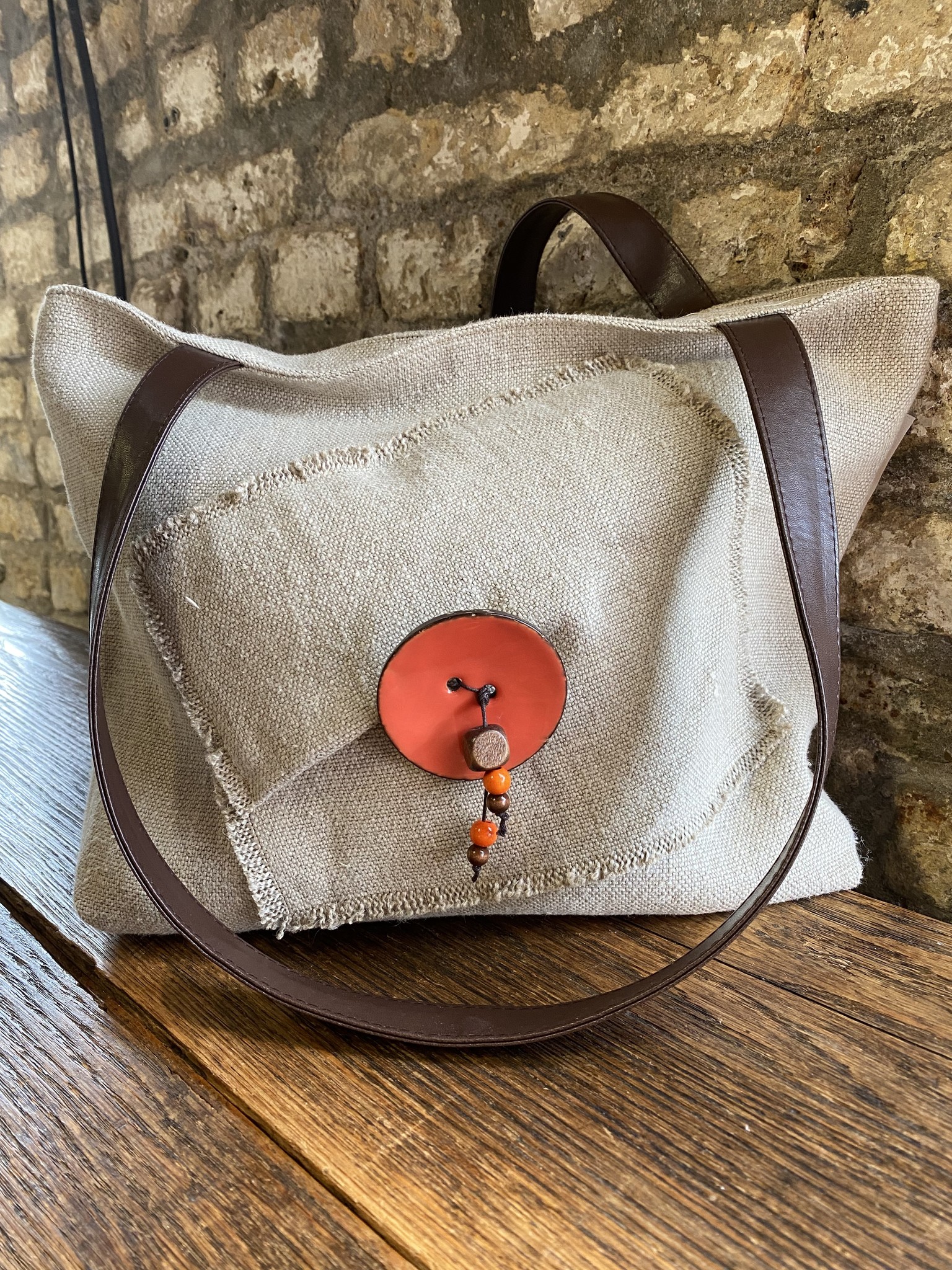 Le grenier du lin Linen bag with coconut button