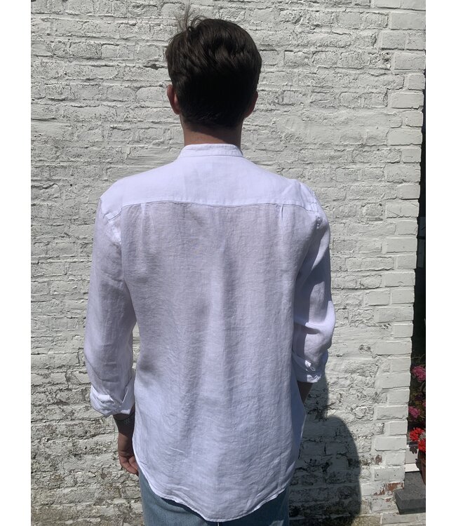 Le grenier du lin Long-sleeved white linen shirt with officer's collar