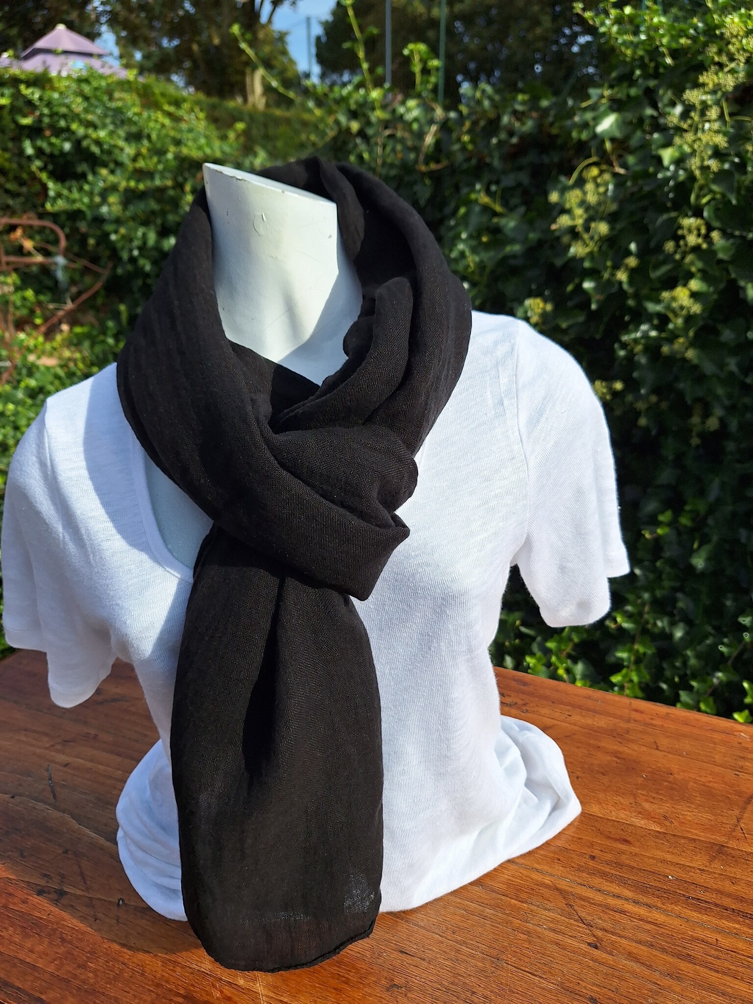 Mixed black linen scarf