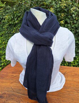 Mixed scarf in navy linen