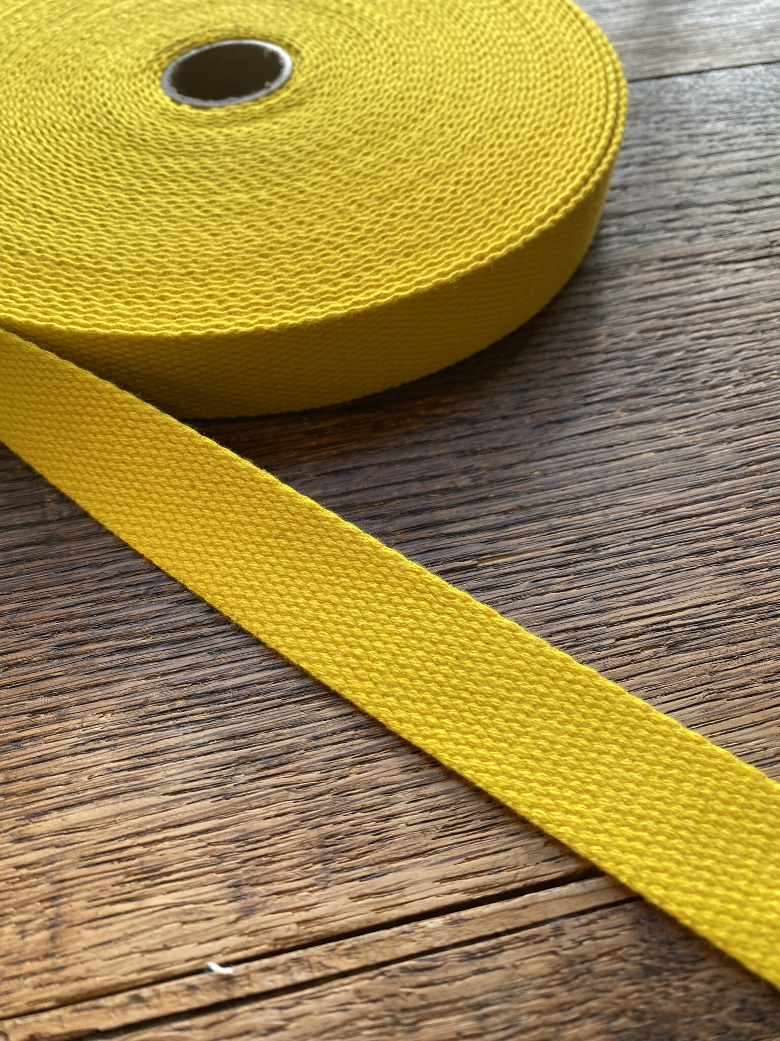 Le grenier du lin yellow strap