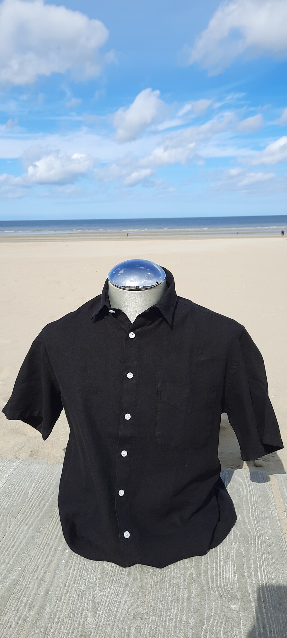Le grenier du lin Black short-sleeved linen shirt