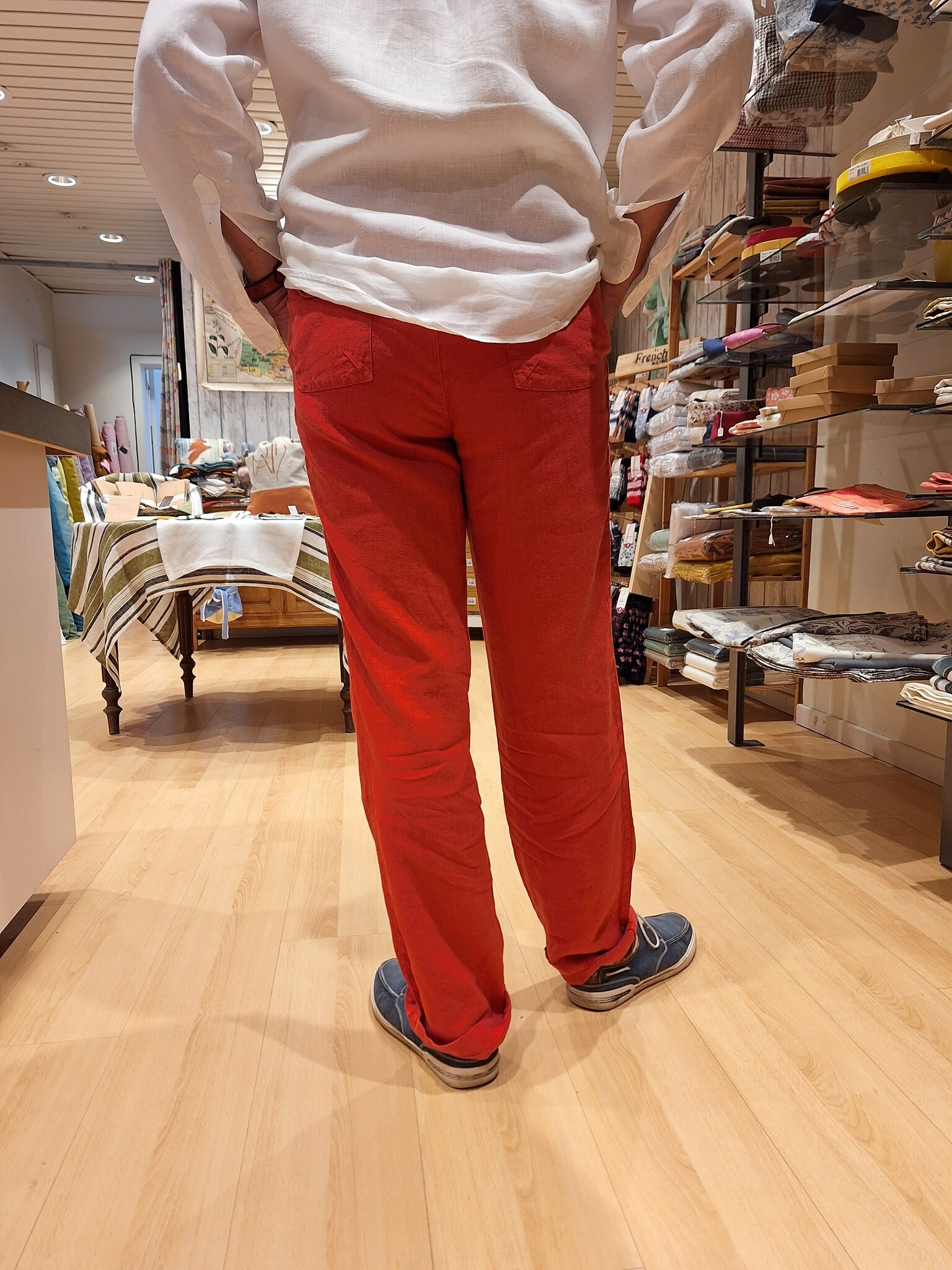 Le grenier du lin Van ketchup linen trousers