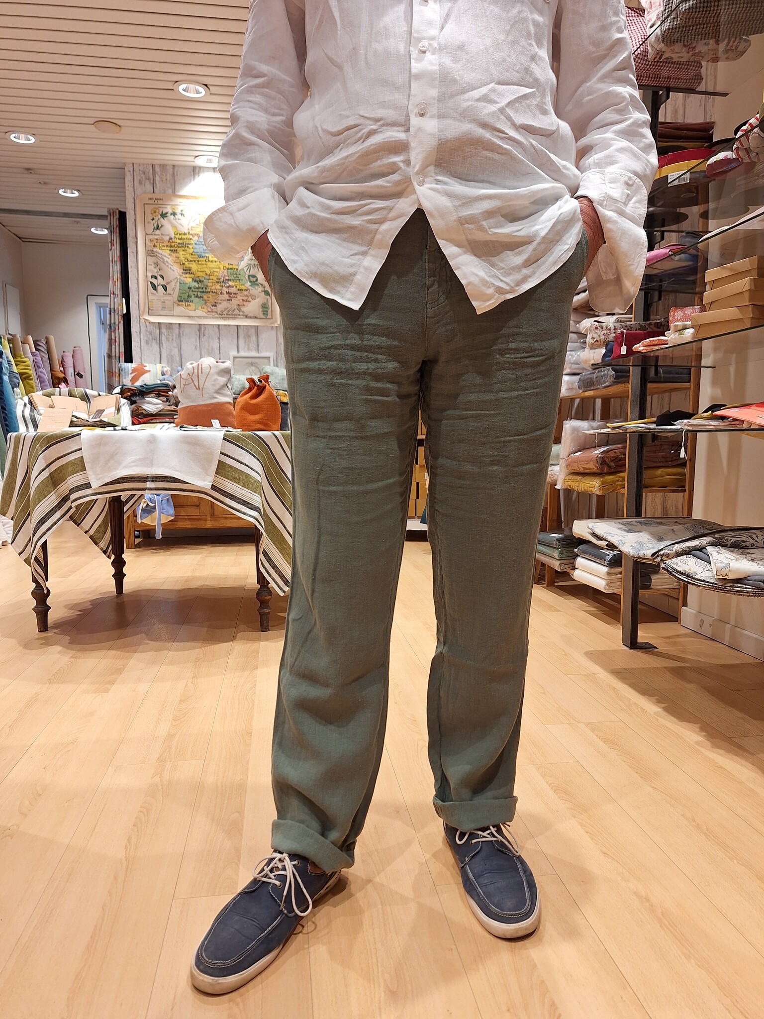Le grenier du lin Van olive linen trousers