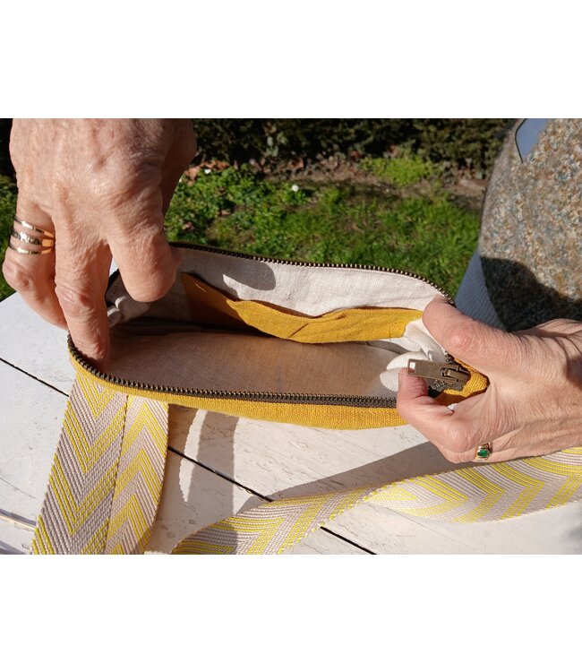 Le grenier du lin Sac en lin  à bandoulière JAUNE