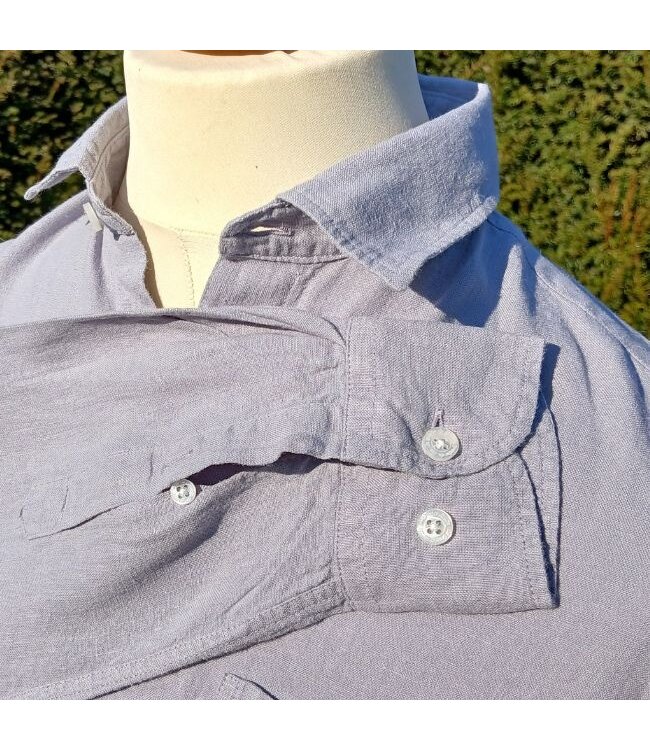 grijs linnen overhemd met lange mouwen