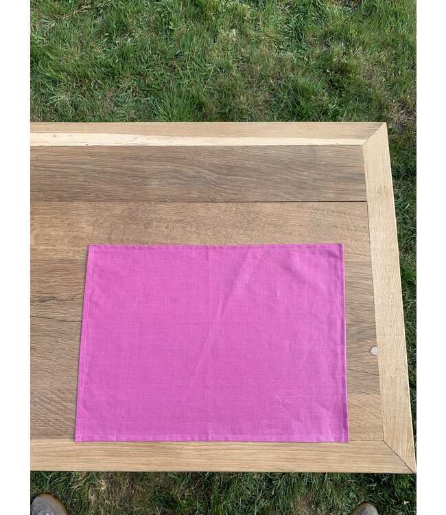 Le grenier du lin Fuchsia-coated linen place mat
