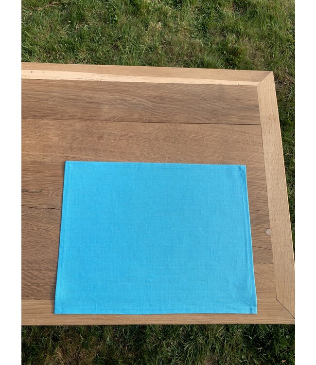 Le grenier du lin Place mat in blue coated linen