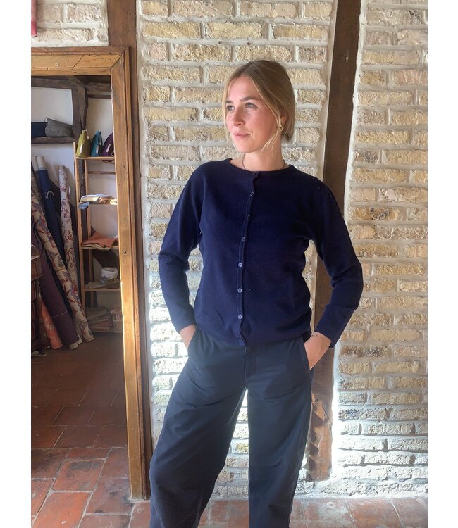 Women's 100% merino wool cardigan in navy blue